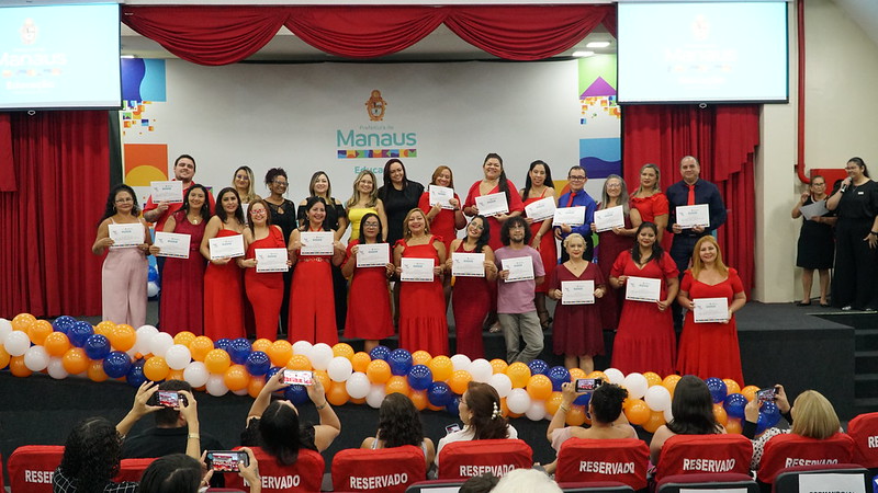 Prefeitura realiza cerimônia de formatura do Programa Ampliando Horizontes