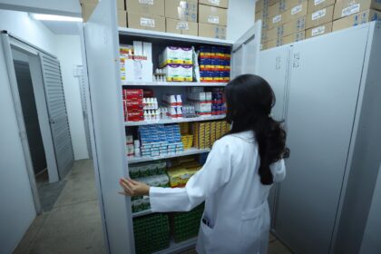Consulta on-line de estoques de medicamentos