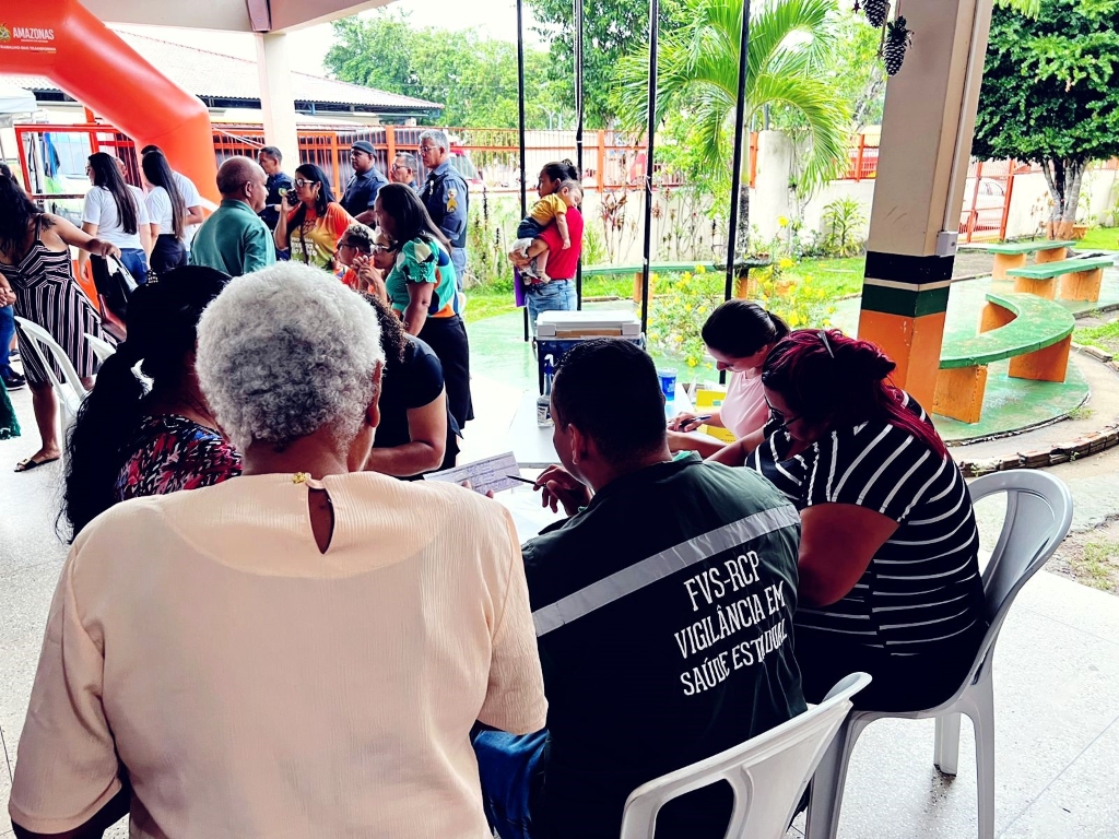Saúde participa de vacinação contra influenza e Covid-19 em Rio Preto da Eva
