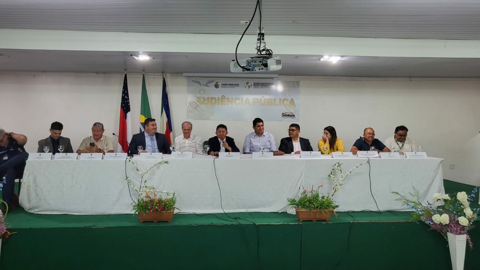Durante Audiência Pública, prefeitura de Parintins e SAAE afirmam que água do município está contaminada e imprópria para consumo