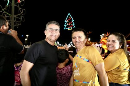 Exposição e show com drones no parque Amazonino Mendes