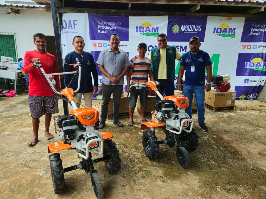 Em Manaquiri, Idam entrega mais de R$ 179 mil em implementos agrícolas a produtores rurais