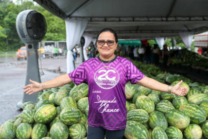 Instituições sociais comemoram doação de alimentos do Governo do Amazonas adquiridos da agricultura familiar