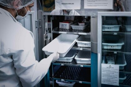 Com estoque crítico no final de ano, Hemoam apela a doadores de sangue para que compareçam à unidade de coleta