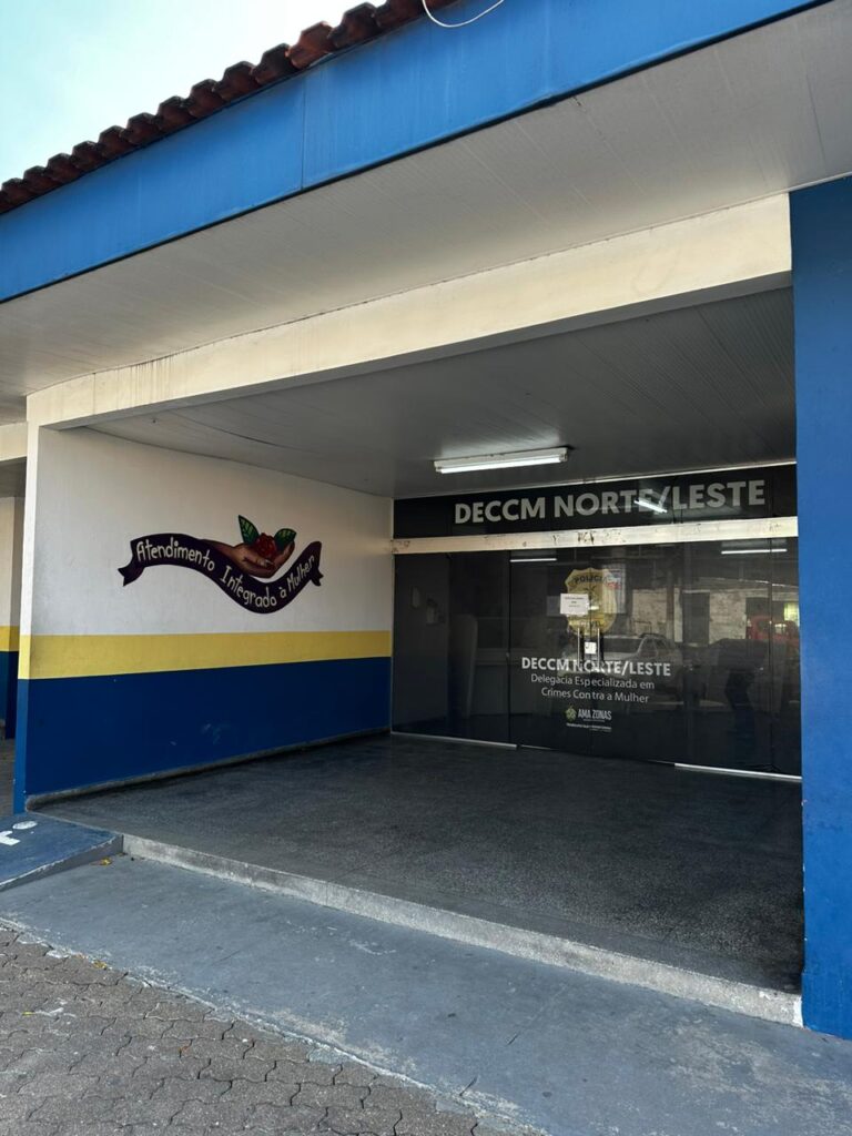 Violência doméstica: homem é preso por descumprir medida protetiva, injuriar e ameaçar a ex-companheira