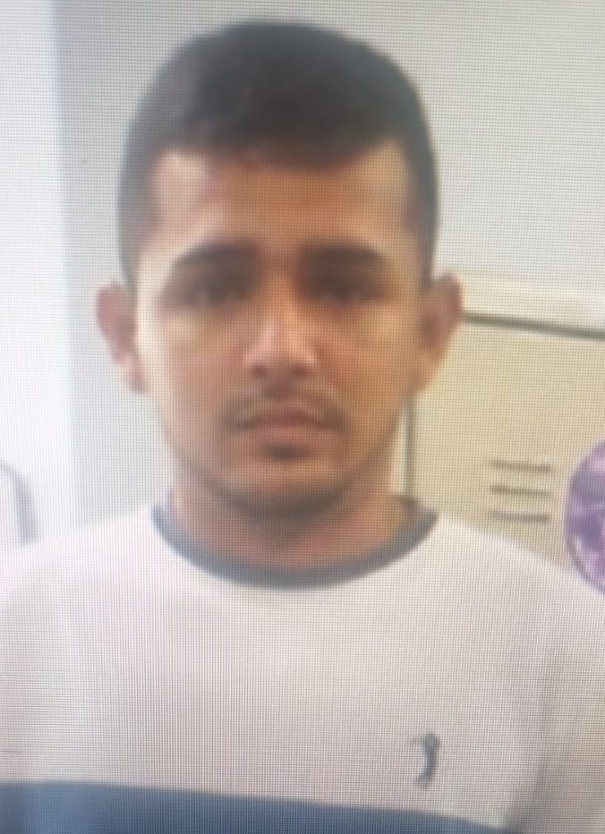 PC-AM divulga imagem de homem procurado por furtar carro de agente de segurança pública utilizando o dispositivo ‘Chapolin’