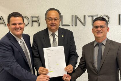 Prefeito David Almeida anuncia investimento de R$ 12 milhões para infraestrutura na capital