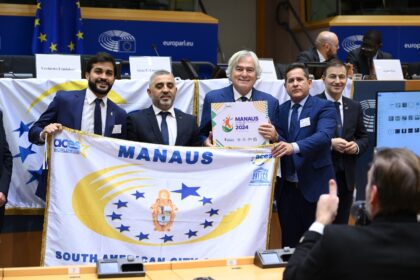Manaus recebe prêmio de ‘Cidade Sul-Americana do Desporto’
