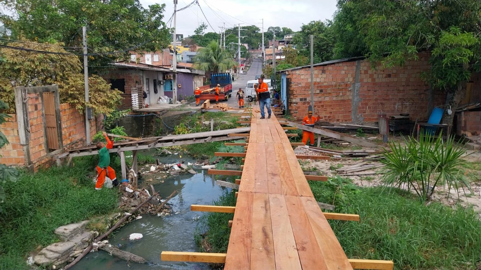 Ponte em comunidade na zona norte é reformada após pedido do vereador Sassá da Construção