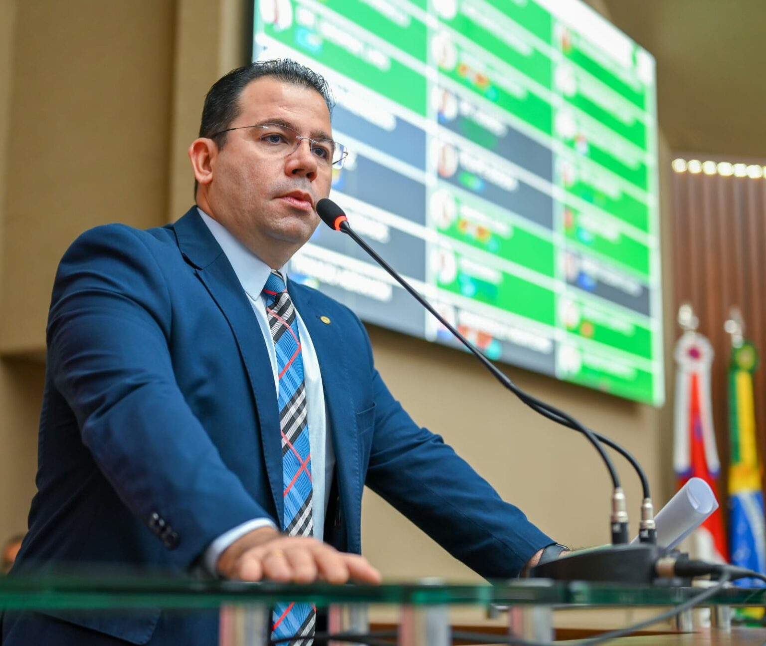Após denúncia de Wilker Barreto, 35 leitos do quarto andar do Hospital Adriano Jorge são reativados para atendimentos à população