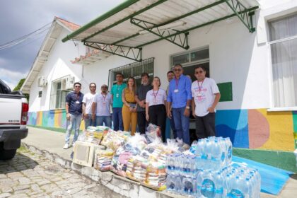 Comissão de Assistência Social da Assembleia entrega materiais arrecadados em campanha para auxiliar famílias da Praça 14 de Janeiro