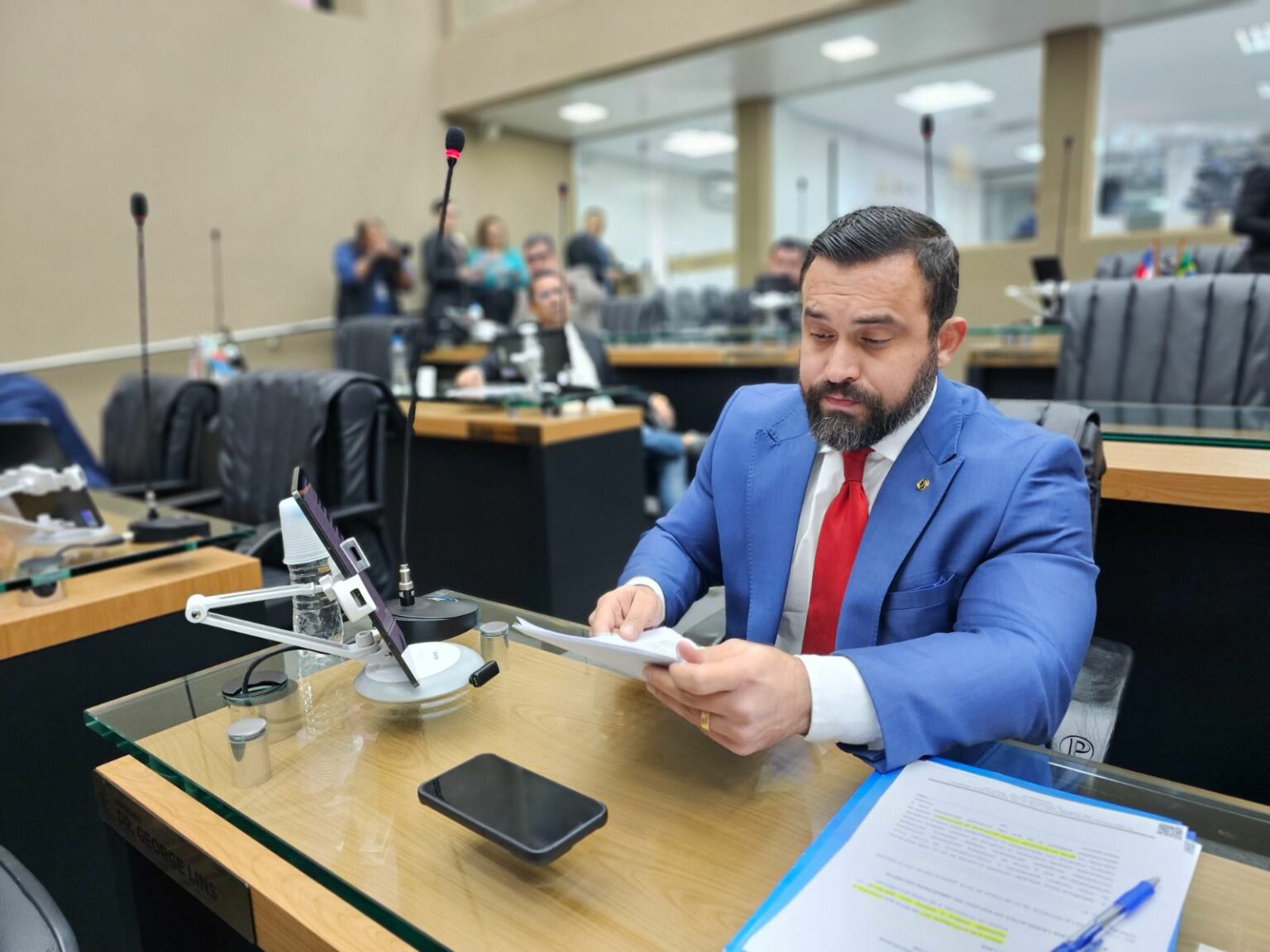 De autoria do deputado Dr. George Lins, lei de prevenção à ambliopia nas escolas é sancionada no Amazonas