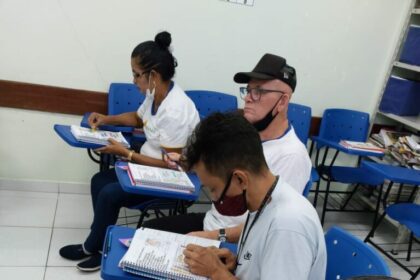 FUnATI e Semed abrem matrículas para a escolarização de adultos e pessoas idosas