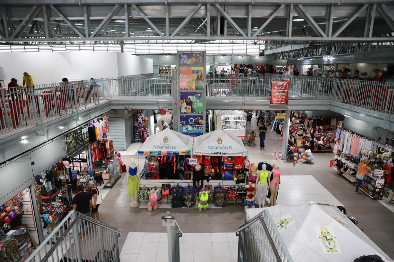 Obras da nova praça de alimentação na galeria Espírito Santo