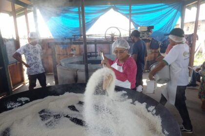 Idam leva palestra ‘Derivados da Mandioca’ a produtores rurais da Agriamigos, no Puraquequara