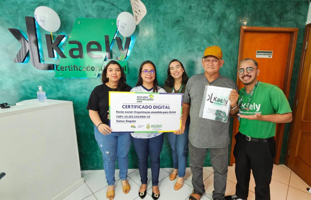 Careiro Castanho: 50 produtores rurais são beneficiados com entrega de certificado realizada pelo Idam