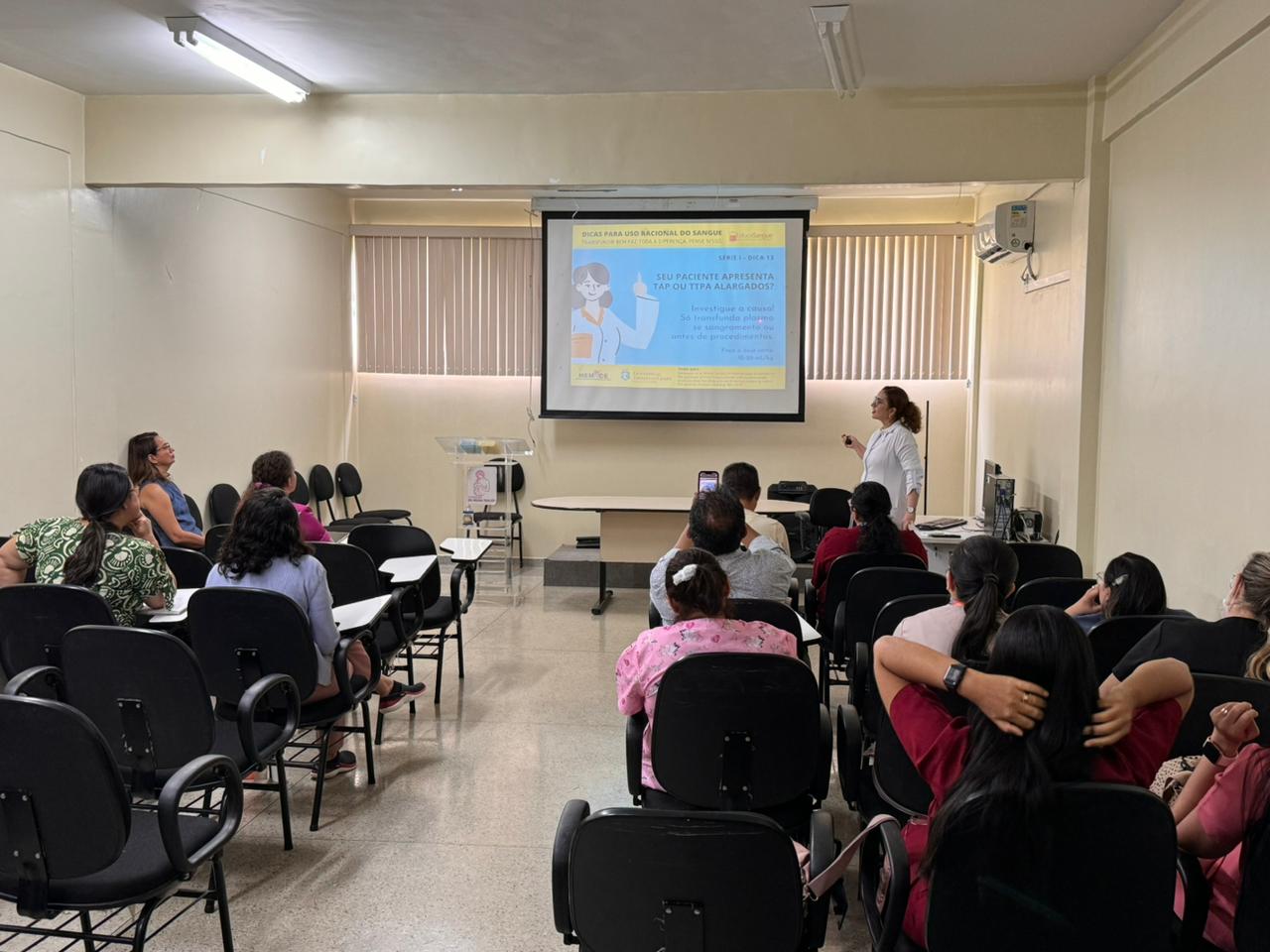 Maternidade Dr. Moura Tapajóz promove atualização sobre hemoterapia
