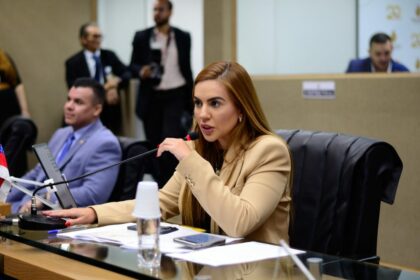 Lei de Débora Menezes oferece cursos de defesa pessoal para mulheres vítimas de violência doméstica no Amazonas