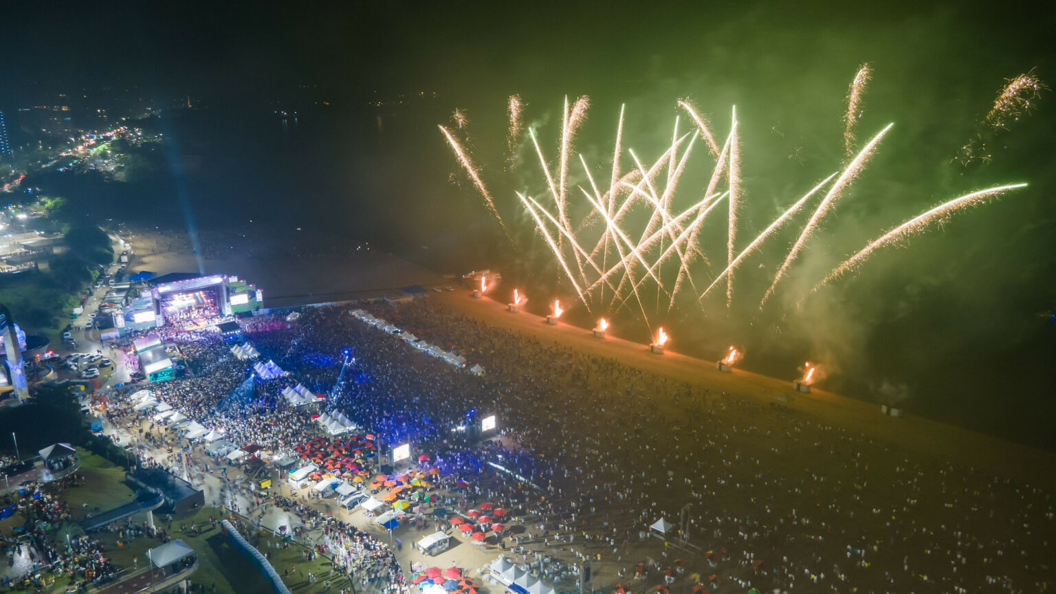 Prefeitura de Manaus celebra a chegada de 2024 com festas de Réveillon em toda a cidade