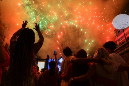 Réveillon do Largo dá boas vindas a 2024 em noite histórica com 28 mil pessoas