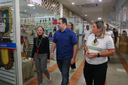 Governador em exercício, Roberto Cidade, visita Sine Amazonas e destaca ampliação de vagas de emprego em 2024