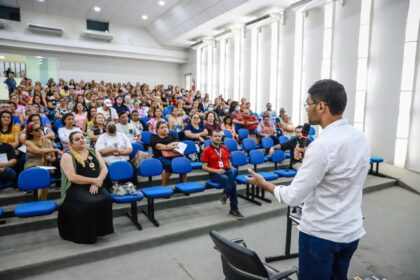 Prefeitura apresenta programação de eventos para 2024 aos artesãos cadastrados