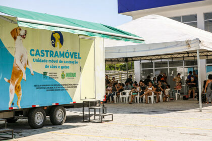 Castramóvel da Sema volta a oferecer castrações solidárias em Manaus