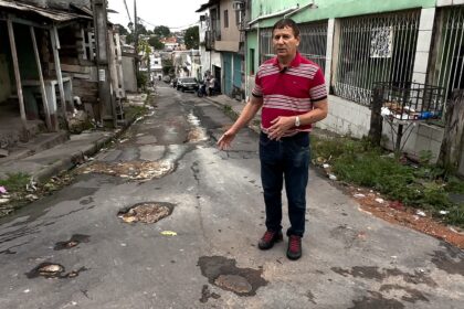 Roberto Sabino realiza ação de fiscalização em ruas do bairro Petrópolis