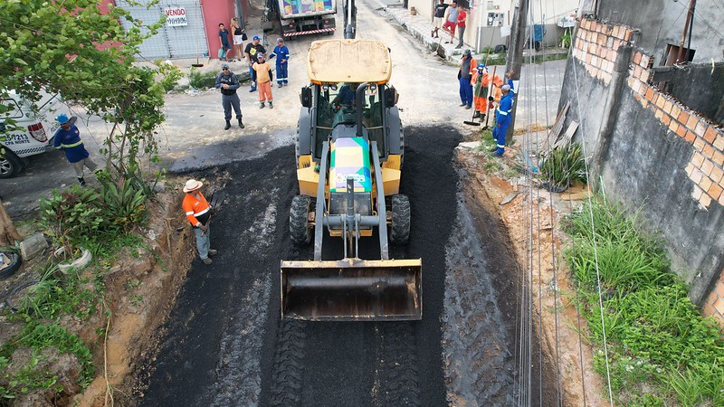 Prefeitura de Manaus coopera em ação da SSP e leva infraestrutura à comunidade Nossa Senhora de Fátima