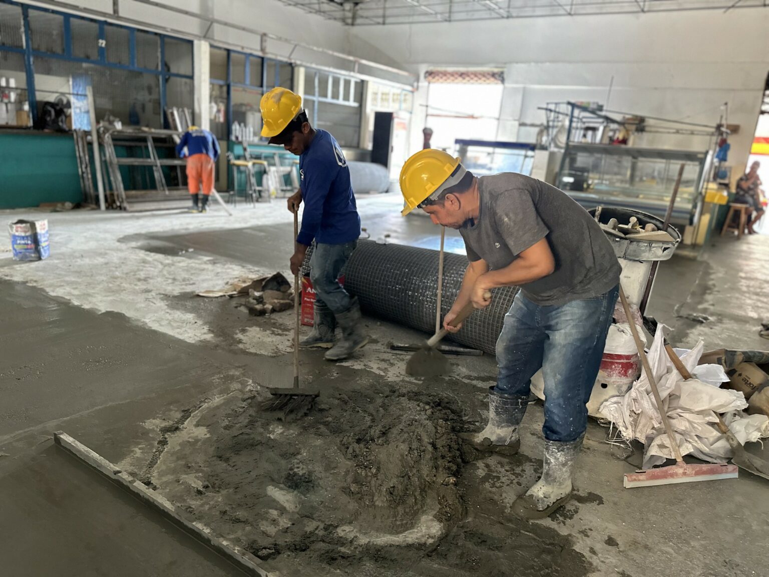 As obras no mercado municipal Máximino Corrêa