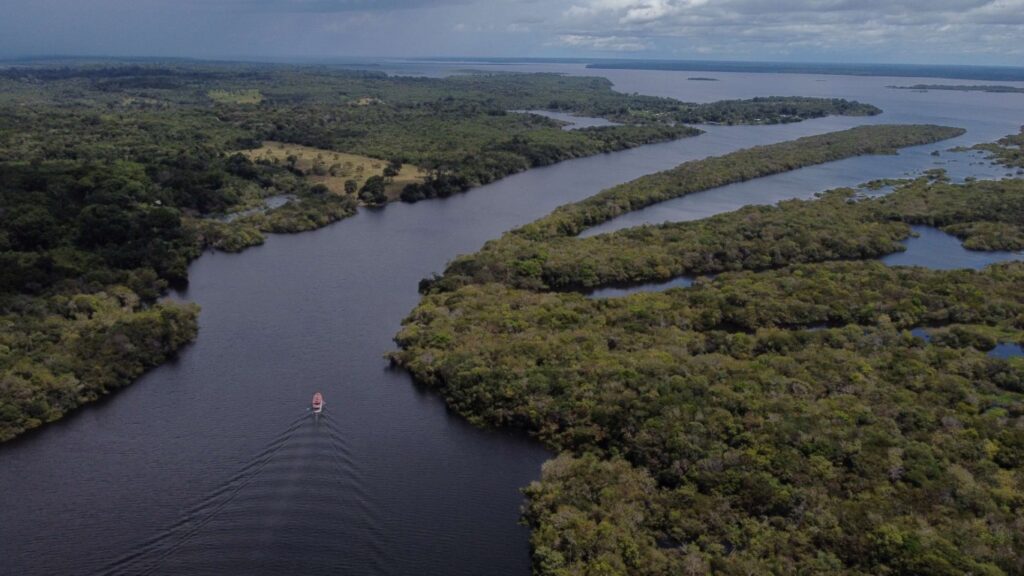 Amazonastur realiza visita técnica para identificar potencial turístico na RDS Igapó-Açú