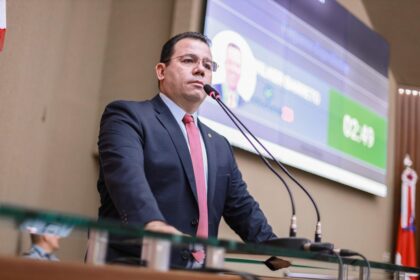 Deputado Wilker Barreto pede planejamento de ações do Governo nas áreas de segurança pública, educação e defesa civil para 2024