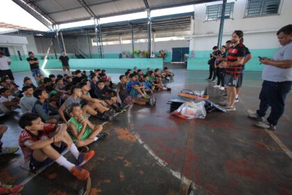 Em visita ao CDCC do Coroado, Diego Afonso destaca importância do esporte para transformação social