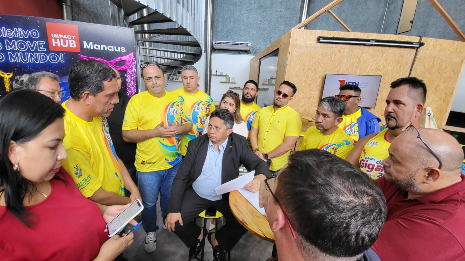 ECAD suspende cobranças abusivas a bandas e blocos de Manaus após intervenção do deputado Sinésio Campos