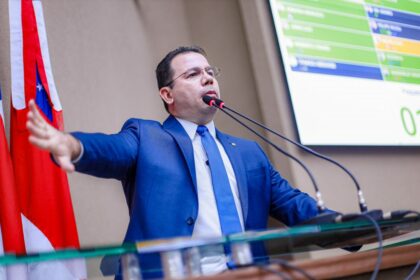 Em fiscalização no Francisca Mendes, Wilker Barreto cobra recursos do Governo
