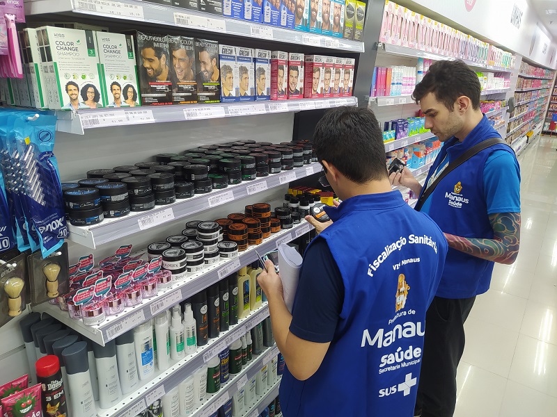 Visa Manaus inspeciona venda de pomadas modeladoras