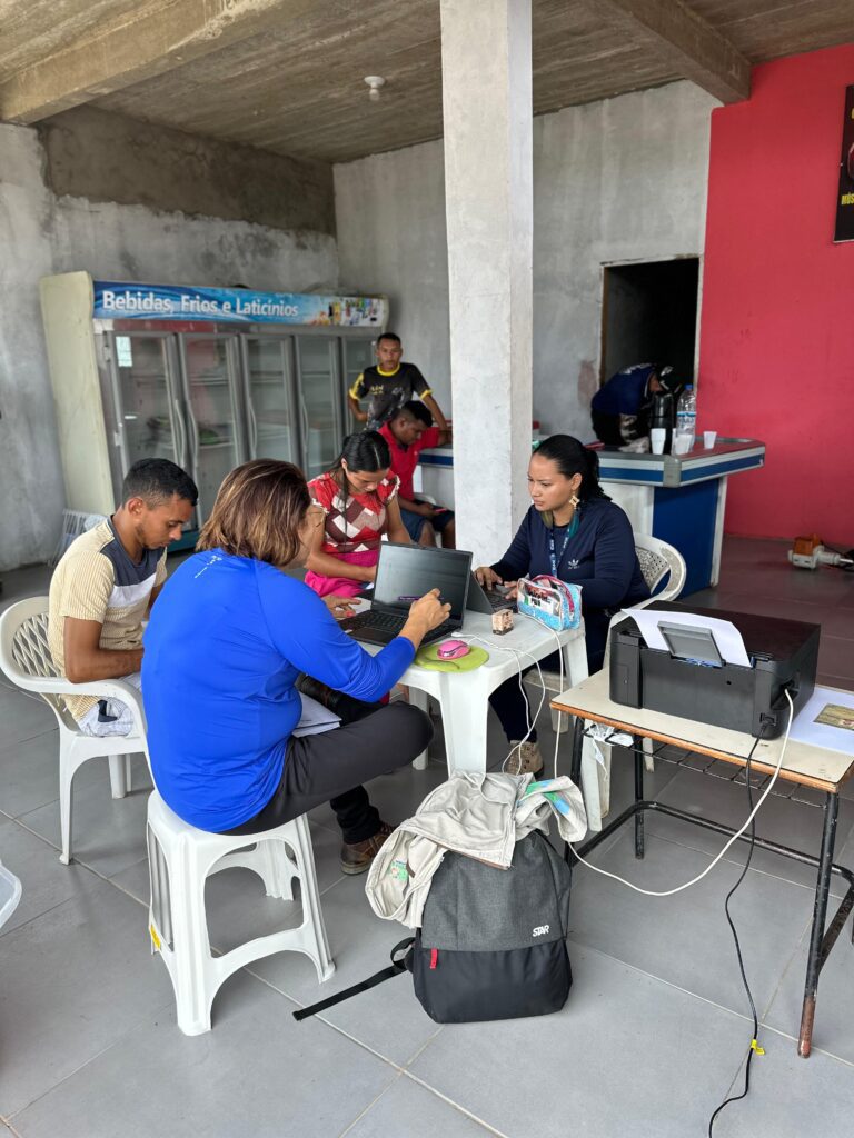 Idam promove regularização de produtores rurais em associações do Careiro da Várzea
