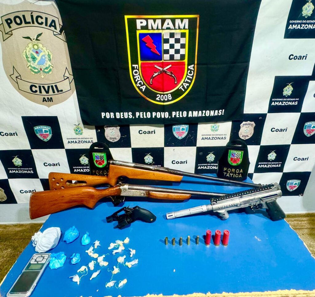 Armas de fogo e drogas são apreendidas pela Polícia Militar do Amazonas, em Coari