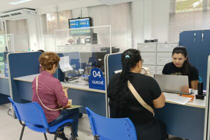 Prefeitura de Manaus convoca nascidos em fevereiro para recadastramento e alerta que 302 beneficiários de janeiro estão com o pagamento sob risco