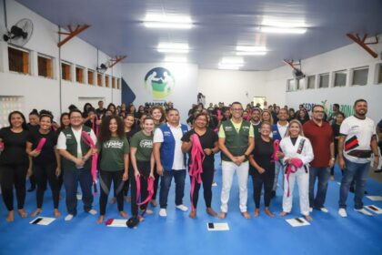 Governo do Amazonas capacita mulheres em autodefesa e promove o combate ao sedentarismo