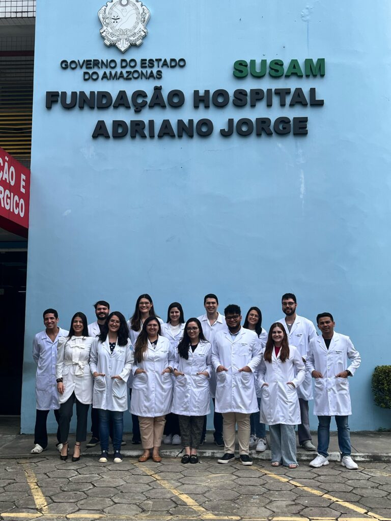 Saúde do Amazonas capacita e forma 16 médicos especialistas em diferentes áreas