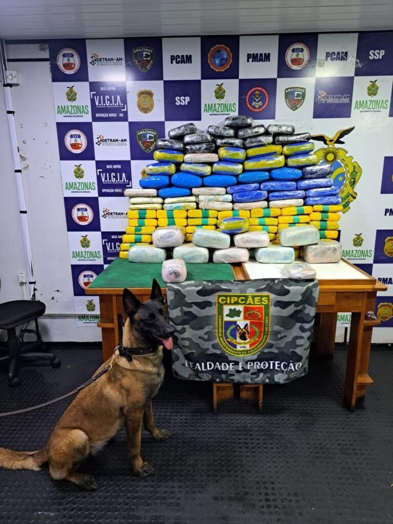 Base Arpão 1: SSP-AM apreende droga avaliadas em mais de R,4 milhões em embarcação em Coari