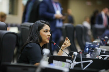 Thaysa Lippy critica ausência e despreparo de mediadores escolares para autistas na rede pública