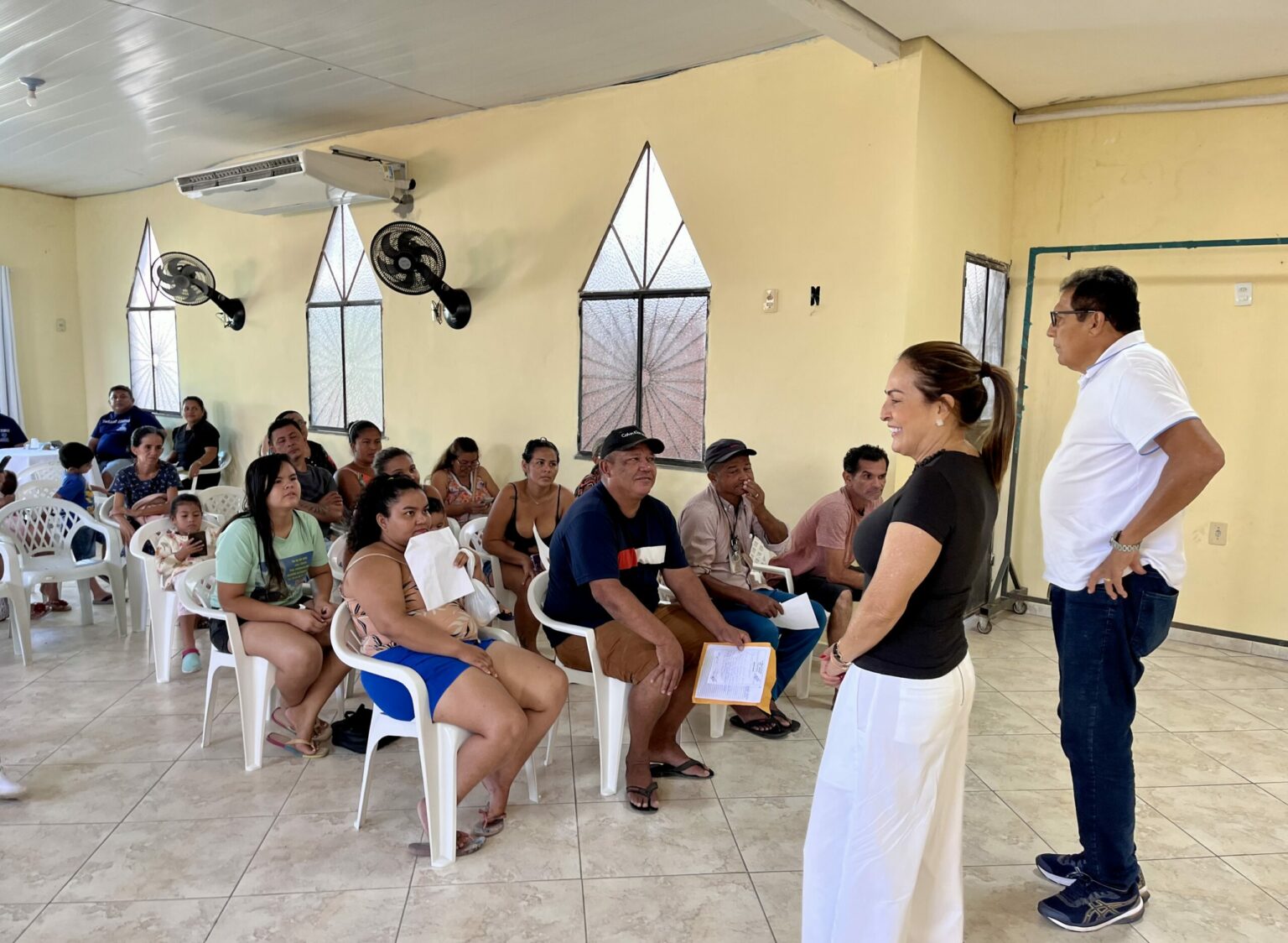 Vereadora Glória Carratte leva ação social para moradores do Campos Sales, na zona oeste
