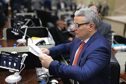 Lissandro Breval quer audiência pública para discutir realidade do Manausmed