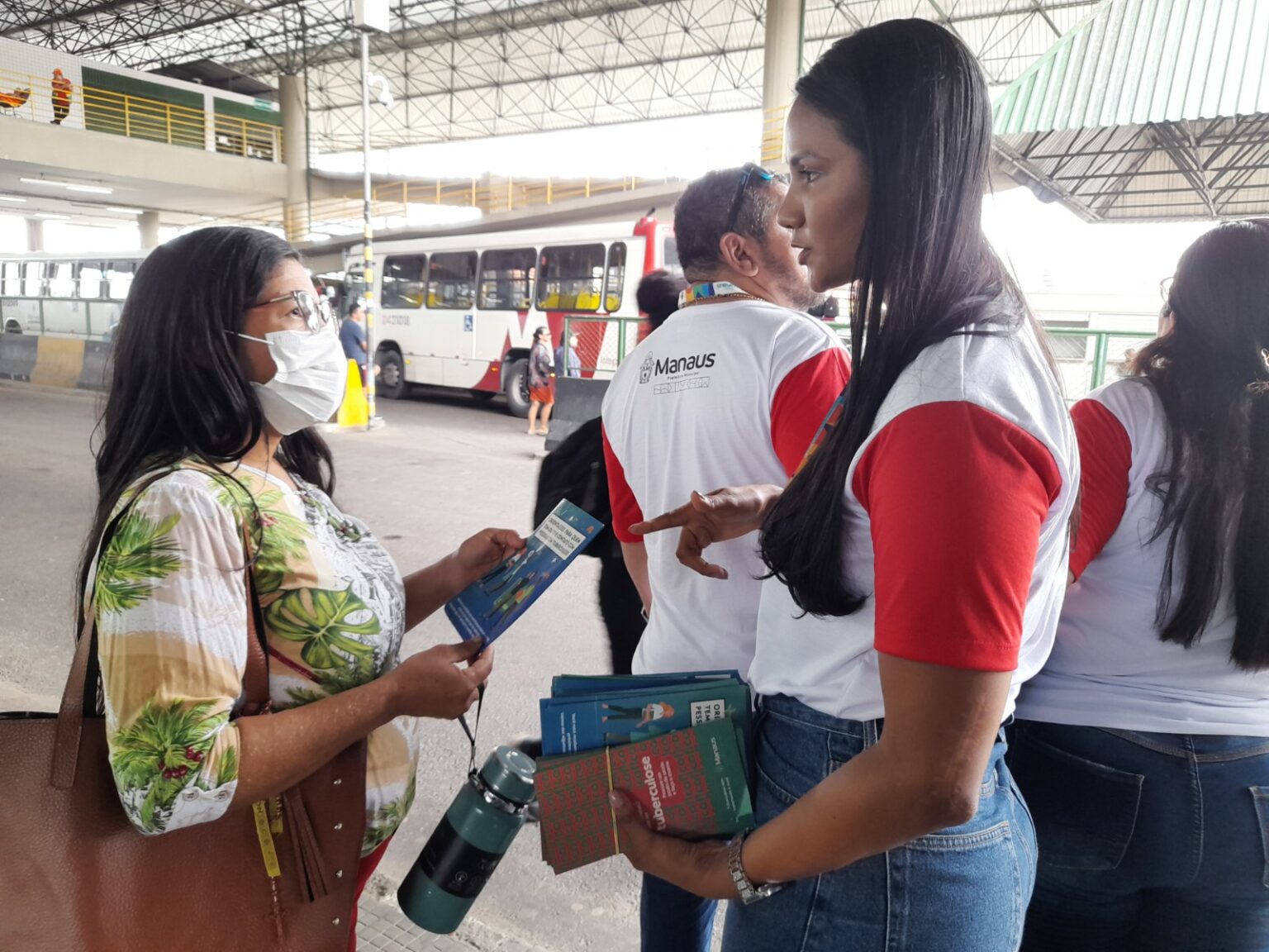 Prefeitura promove ação educativa sobre tuberculose no Terminal 3