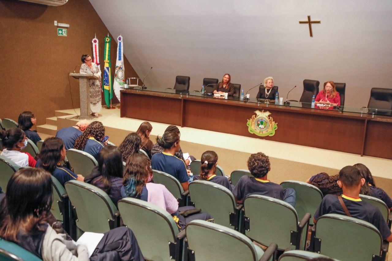 Assembleia Legislativa realiza mesa-redonda em alusão ao Dia Internacional da Mulher