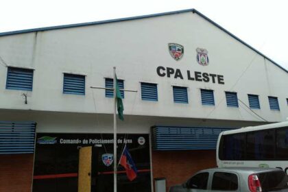 Policiais militares salvam bebê engasgado com leite materno