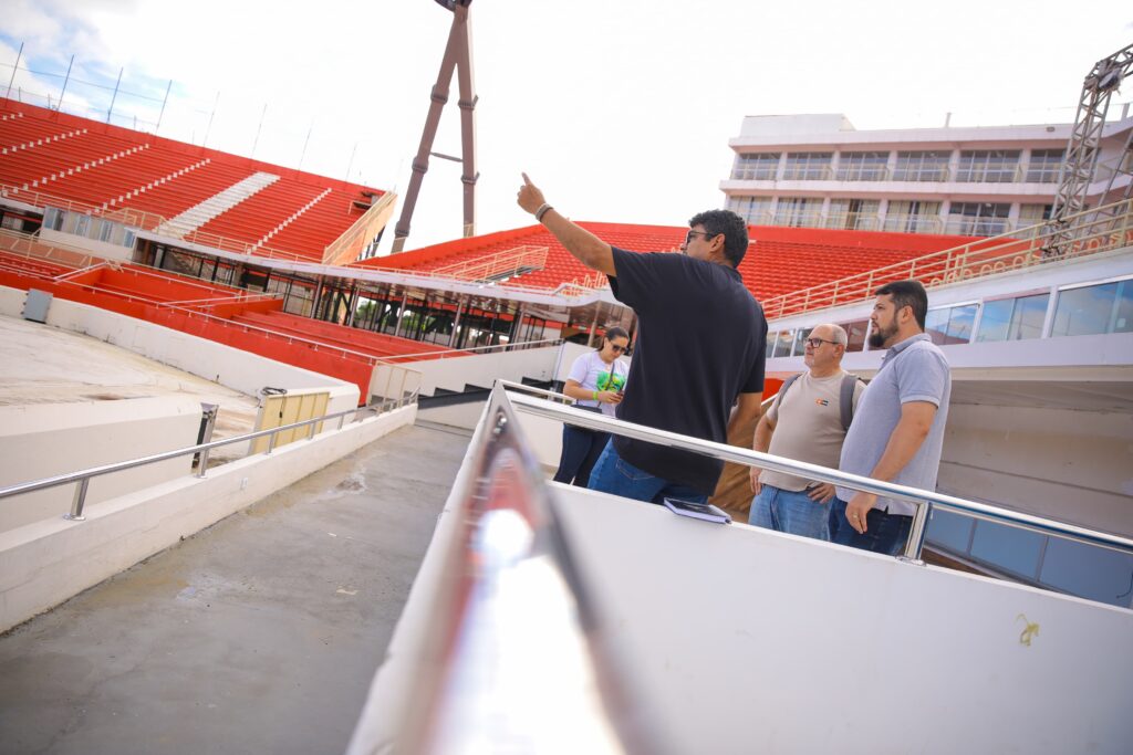 Visita técnica no Bumbódromo alinha os detalhes da festa de lançamento do 57º Festival de Parintins
