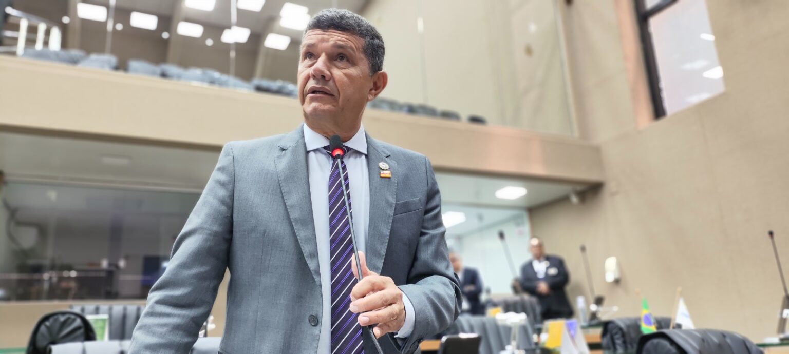 Dan Câmara aprova Projeto de Lei que institui o Plano de Segurança e Resposta a Ameaças nos Estabelecimentos de Ensino no Estado